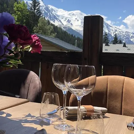 Chalet Mont-blanc & *